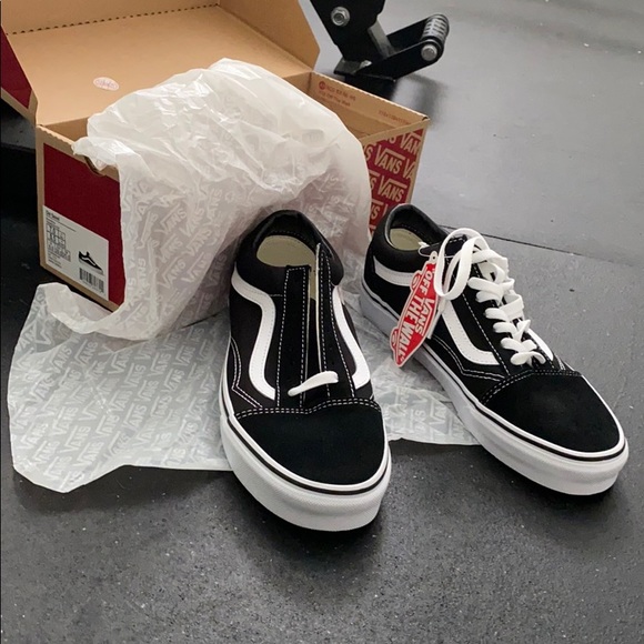 vans size 8.5 womens